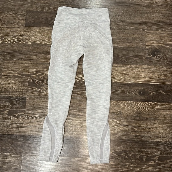 Lululemon Fast and Free 25” size 4 leggings - Picture 2 of 4